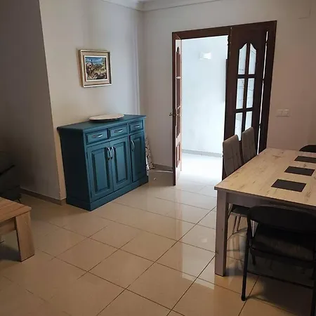 Lovely In 아파트 토레 데 베나갈본